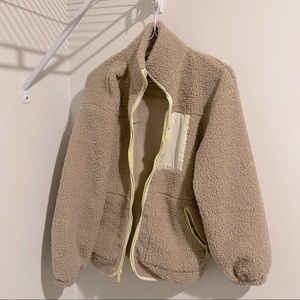 Universal thread jacket